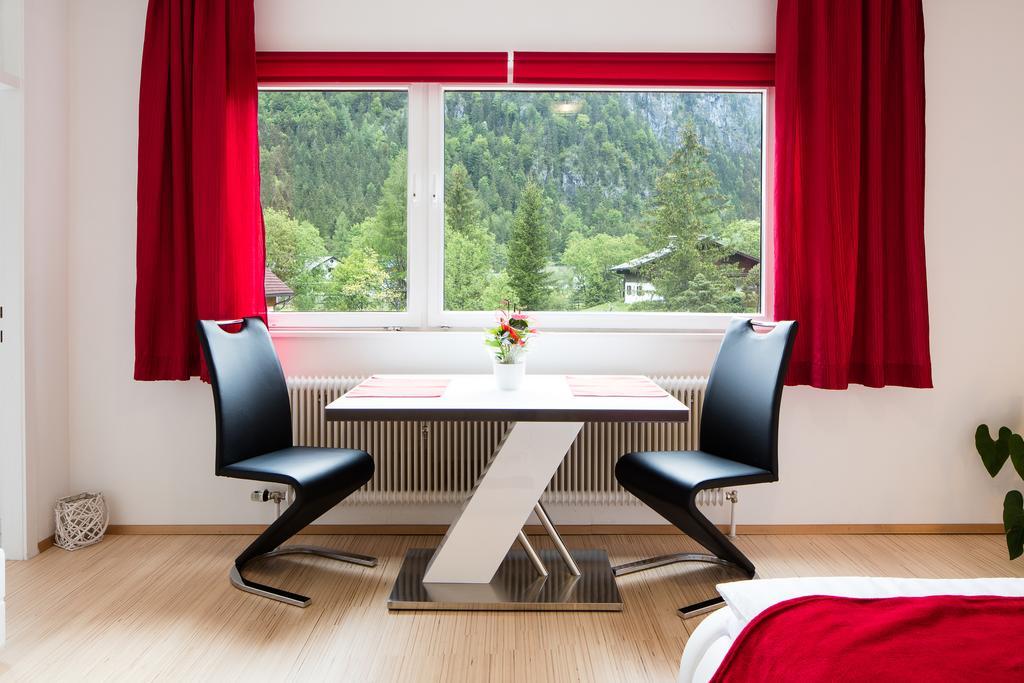 W & S Executive Apartments - Обертраун Екстер'єр фото